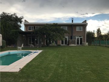 Venta de casa Lujan de Cuyo