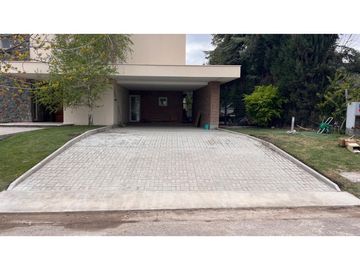 Venta de casa Lujan de Cuyo