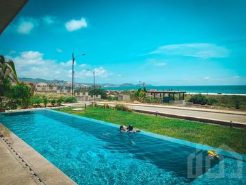 SE VENDEN CASAS EN PUERTO CAYO MANABÍ