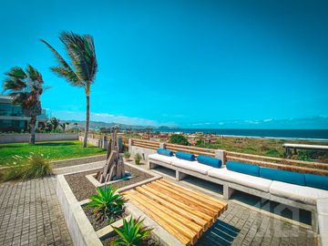 SE VENDEN CASAS EN PUERTO CAYO MANABÍ