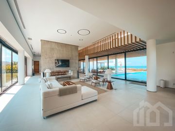 SE VENDEN CASAS EN PUERTO CAYO MANABÍ
