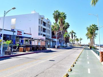 Edificio Comercial en Centro