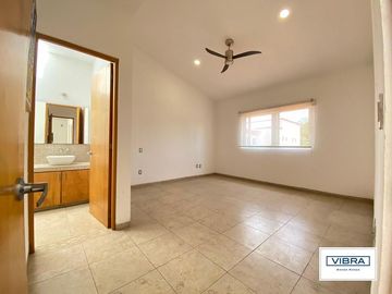 Preciosa casa a la venta en Kloster Sumiya