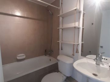 Departamento en Venta en Camino del sol 2.400