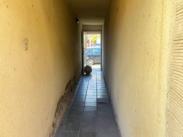 Casa Interna en venta de 2 D 2 B patio Nicaragua al 1000 Bº UNS U$S 65.000