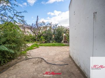 Casa en venta de 4 dormitorios c/ cochera en San Cayetano