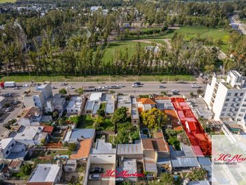 Casa en venta de 4 dormitorios c/ cochera en San Cayetano