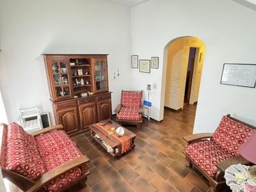 Casa PH en venta en Lanus Oeste