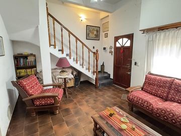 Casa PH en venta en Lanus Oeste