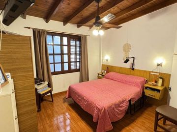 Casa PH en venta en Lanus Oeste