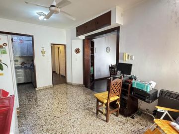 Casa PH en venta en Lanus Oeste