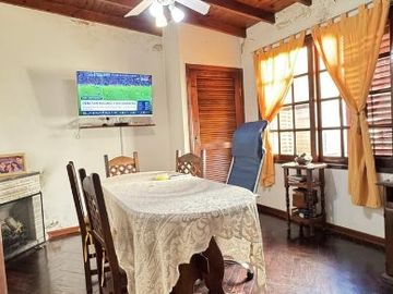 Casa PH en venta en Lanus Oeste