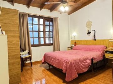 Casa PH en venta en Lanus Oeste