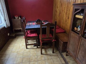 DEPARTAMENTO TIPO PH DE 3 AMBIENTES CON PATIO, QUINCHO Y TERRAZA EN PLANTA ALTA EN VENTA. SAN ISIDRO