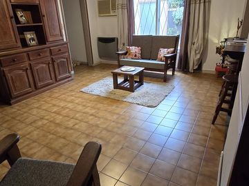 DEPARTAMENTO TIPO PH DE 3 AMBIENTES CON PATIO, QUINCHO Y TERRAZA EN PLANTA ALTA EN VENTA. SAN ISIDRO