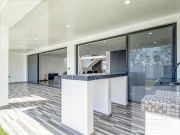 CASA EN VENTA EN BURGOS BUGAMBILIA