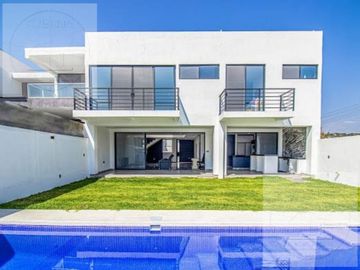 CASA EN VENTA EN BURGOS BUGAMBILIA
