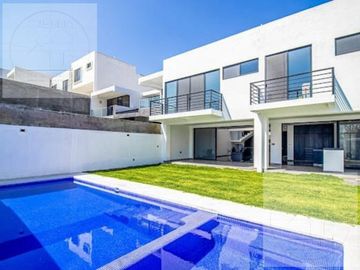 CASA EN VENTA EN BURGOS BUGAMBILIA