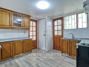 Amplia Casa Familiar con Vida de Barrio – Los Adoquines, Ñuñoa