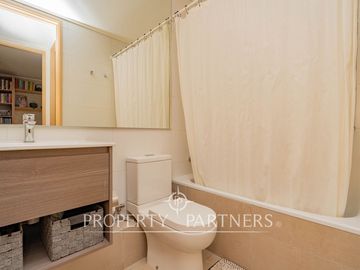 Moderno departamento semi nuevo en Las Condes!