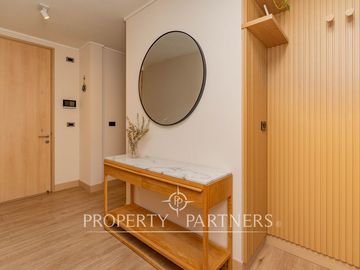 Moderno departamento semi nuevo en Las Condes!