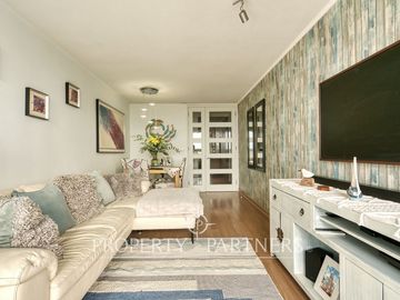 Venta de maravilloso departamento a pasos del metro Plaza Egaña!