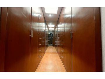 Casa En Venta Dentro De Fraccionamiento En Zavaleta