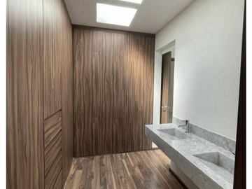 Casa En Venta Excelente Ubicación Junto A Arboreto
