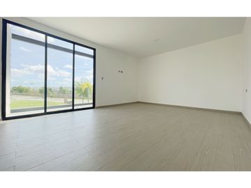 Casa En Venta Con Recamara En Planta Baja Parque Chiapas