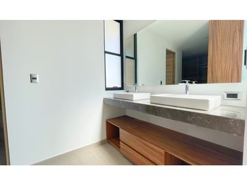 Casa En Venta Con Recamara En Planta Baja Parque Chiapas
