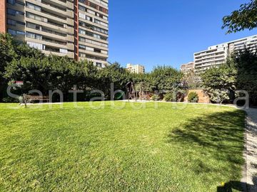 Venta Departamento 3 dormitorios 3 baños Las Condes Metro H. Magallanes