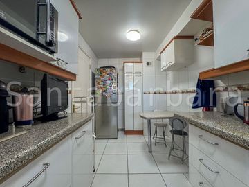 Venta Departamento 3 dormitorios 3 baños Las Condes Metro H. Magallanes