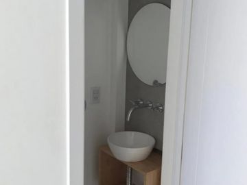 VENTA TRIPLEX 4 AMBIENTES A ESTRENAR. APTO CREDITO.