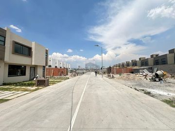Casa en condominio en venta en La Crespa, Toluca, México