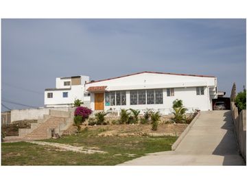 VENTA DE CASA CAMPESTRE EN SALGAR, PUERTO COLOMBIA