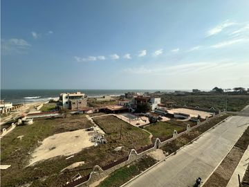 VENTA DE APARTAMENTO CON VISTA  AL MAR EN PUNTA ROCA SABANILLA