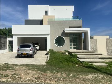 VENTA DE  CASA EN SALGAR, PUERTO COLOMBIA