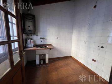 Venta PH 3 ambientes con cochera en Wilde