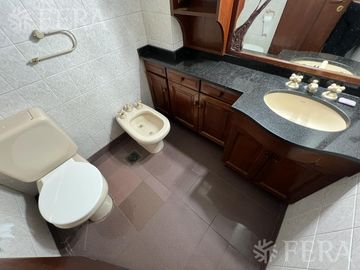 Venta PH 3 ambientes con cochera en Wilde