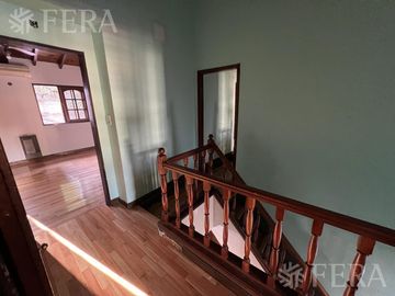 Venta PH 3 ambientes con cochera en Wilde