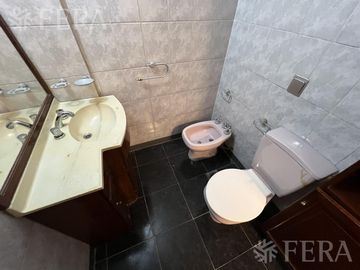 Venta PH 3 ambientes con cochera en Wilde