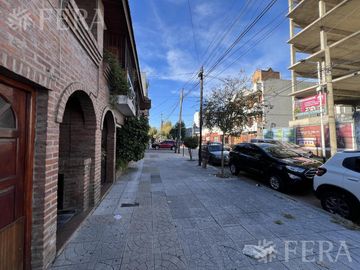 Venta PH 3 ambientes con cochera en Wilde