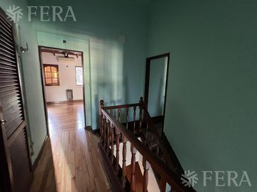 Venta PH 3 ambientes con cochera en Wilde