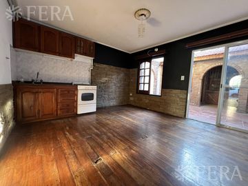 Venta PH 3 ambientes con cochera en Wilde