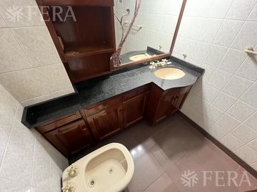 Venta PH 3 ambientes con cochera en Wilde