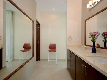VIDA SERENA EN VILLA CONTEMPORÁNEA
