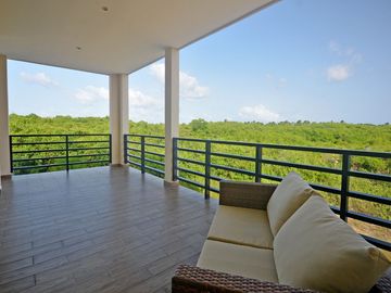 VIDA SERENA EN VILLA CONTEMPORÁNEA