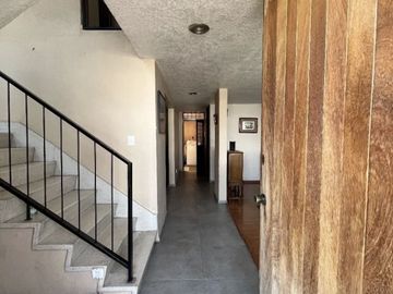 Renta casa en Lomas de Bellavista 25,000