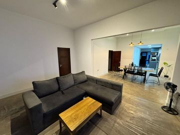 CASA EN VENTA BARRIO COLÓN GRAN OPORTUNIDAD