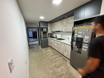 CASA EN VENTA BARRIO COLÓN GRAN OPORTUNIDAD